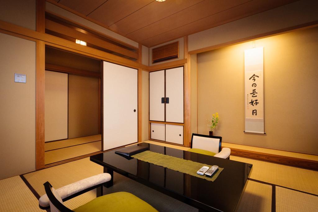 Japanese Style Room 8 Tatami Mats with Private Bathroom
