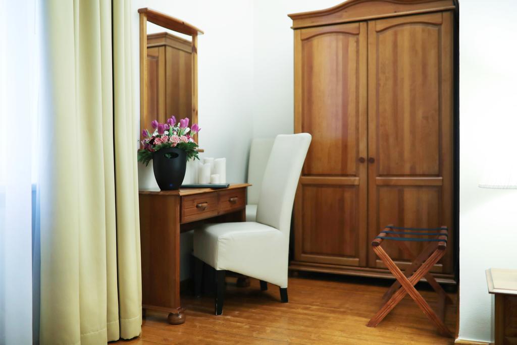Classic Double Room