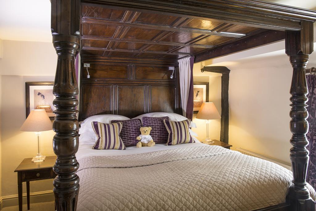 Double Room with Four-Poster Bed