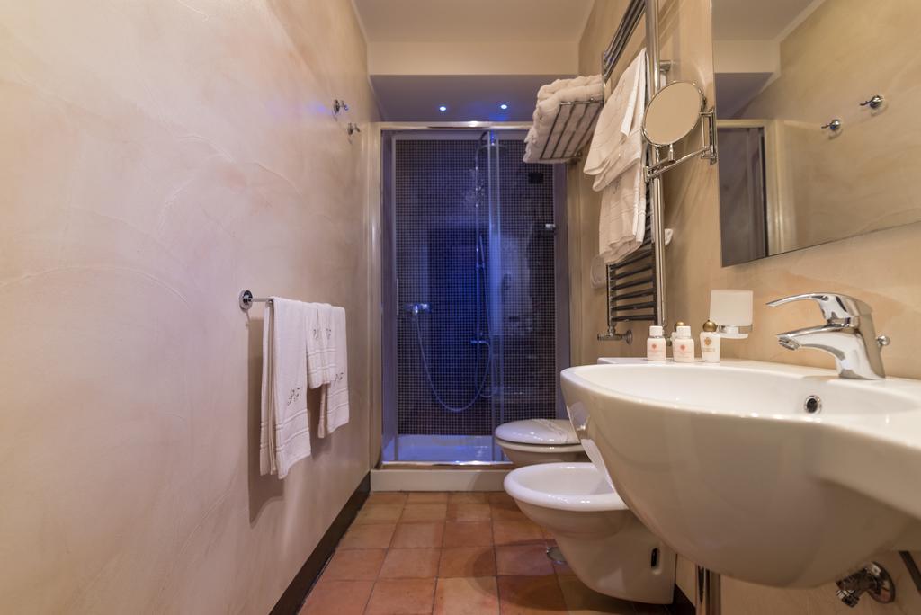 Superior Triple Room Sea View Spa Bath,400139859:JPEG
