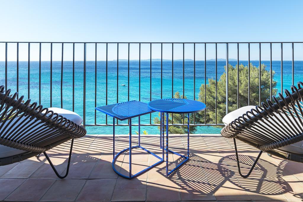 Deluxe room 36 m² with balcony - Sea view