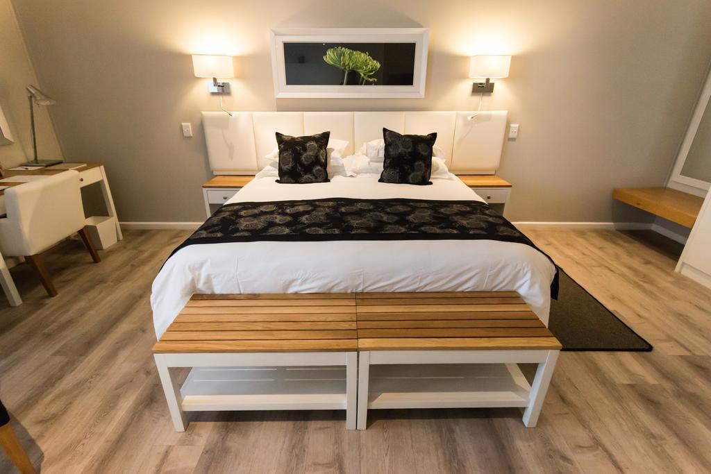 Large Double or Twin Room
