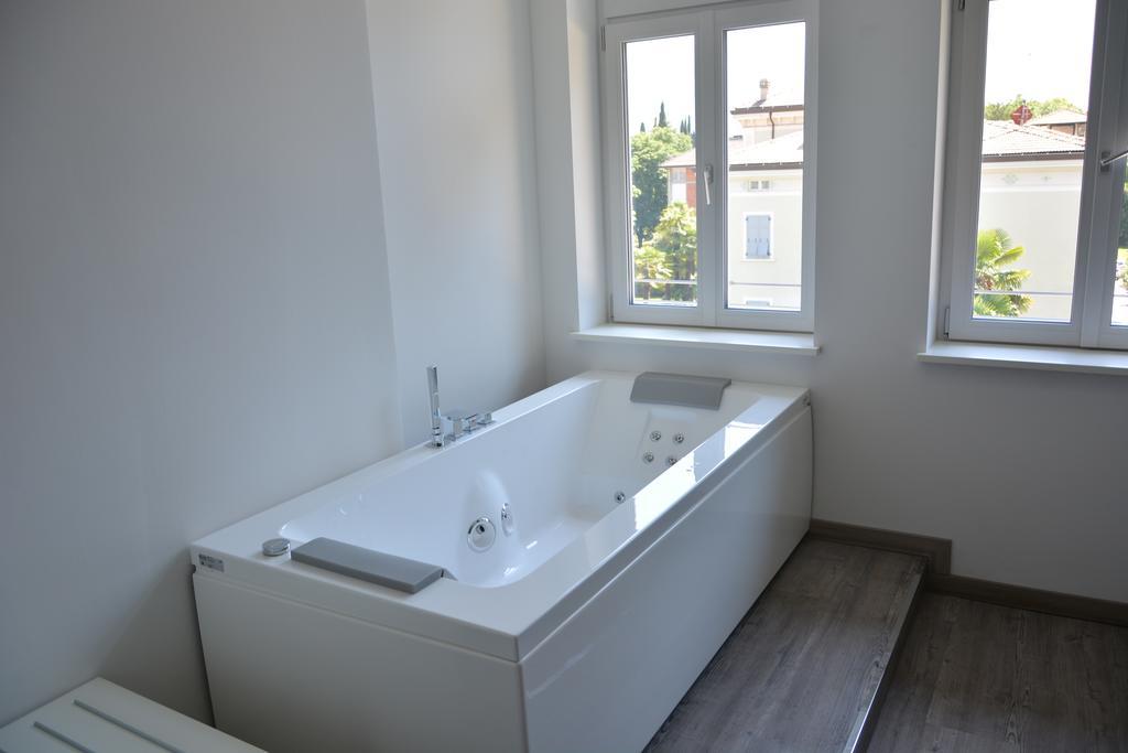 Suite spa access,403348500:JPEG