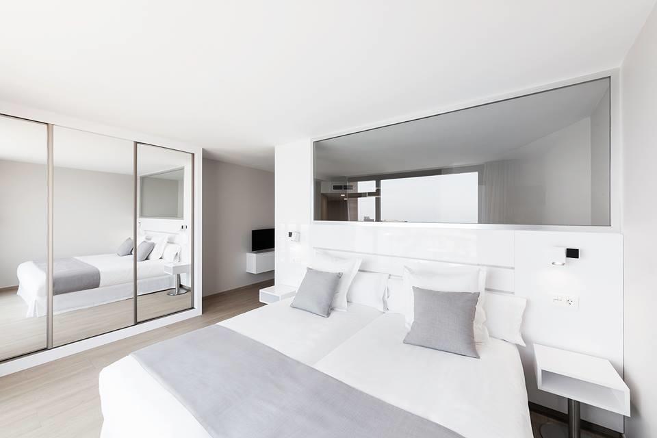 Apartamento de 1 dormitorio con vistas al mar