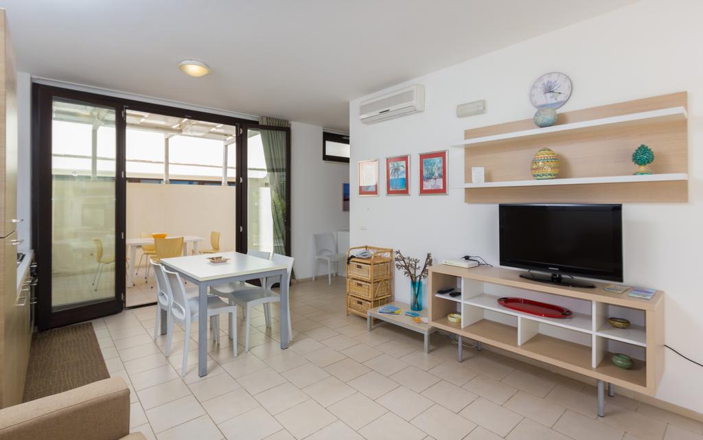Two-Bedroom Apartment,172808526:JPEG