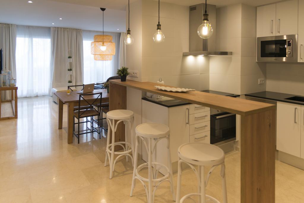 Three-Bedroom Apartment,414808992:JPEG