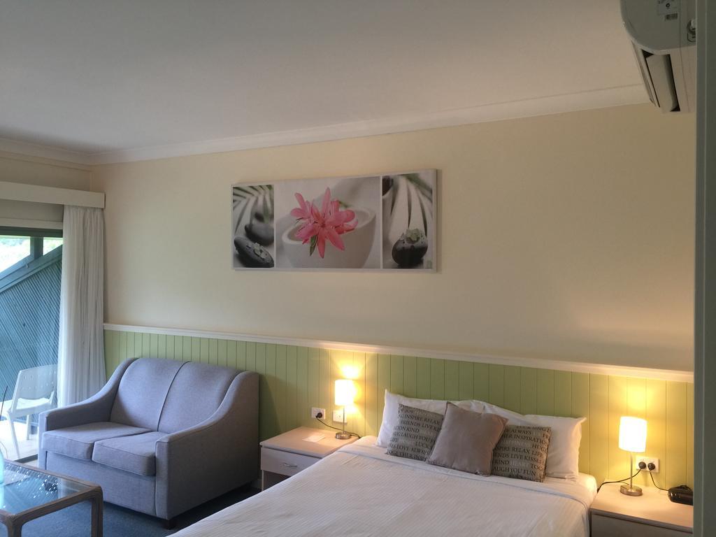 Queen Room
