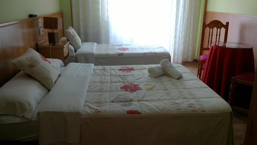 Deluxe Double Room Extra Bed,422621079:JPEG
