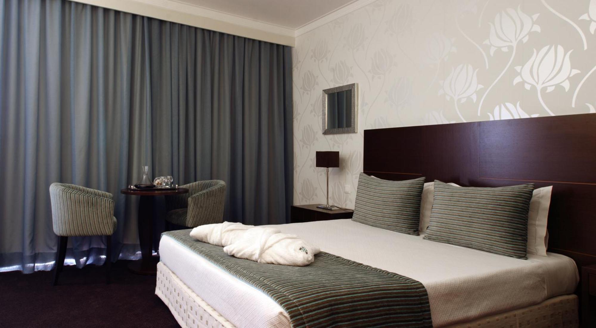 Double Room,1433039467:JPEG