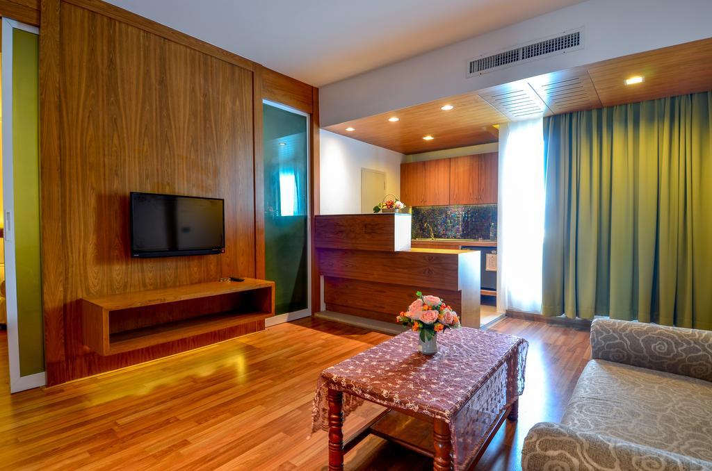 Standard Suite