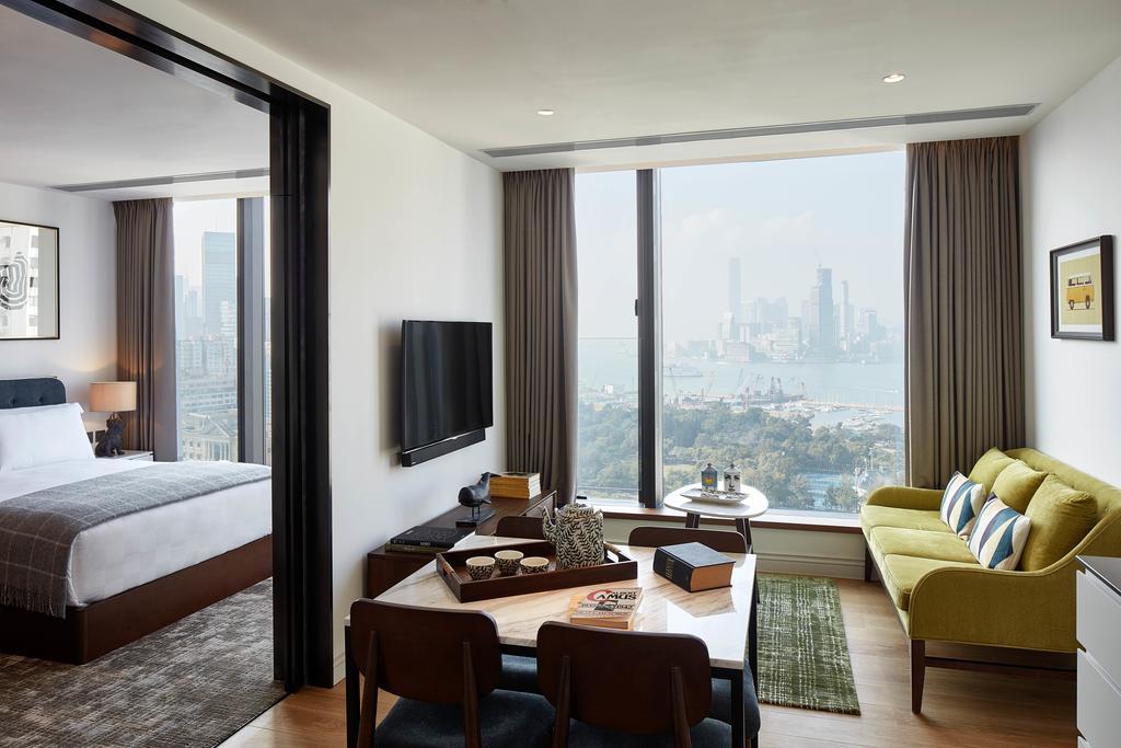 Superior One-Bedroom Apartment with Harbour View
