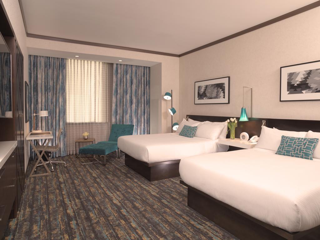 Deluxe Queen Room