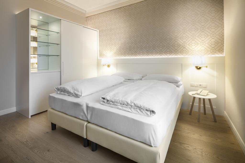 Superior Double or Twin Room,693887319:JPEG