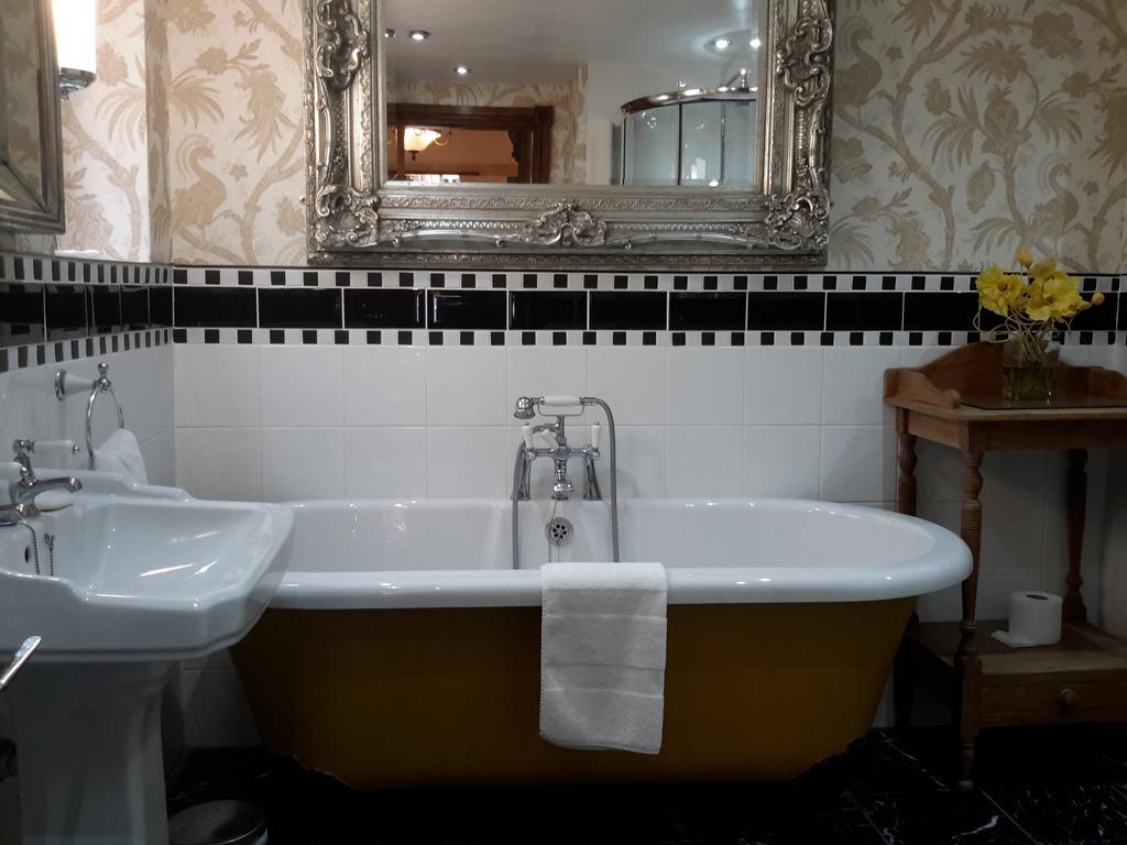 Edwardian Suite Balcony