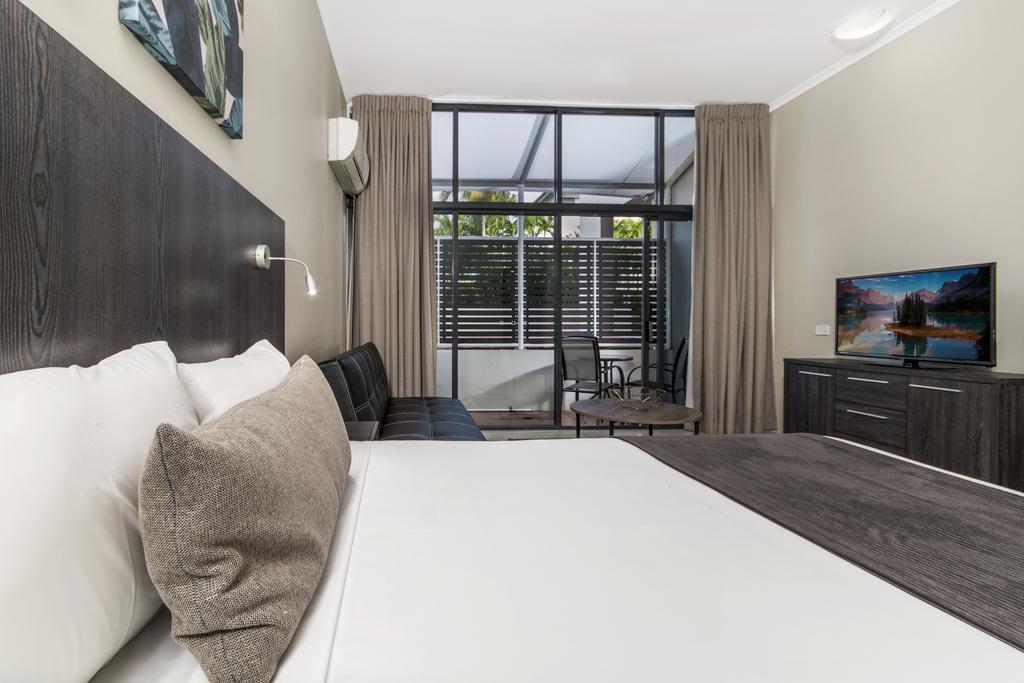 Standard Queen Room