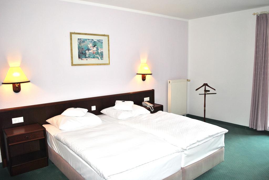 Comfort Doppel-/Zweibettzimmer