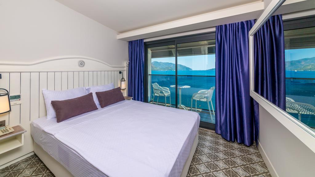 Deluxe Tweepersoonskamer met Uitzicht op Zee