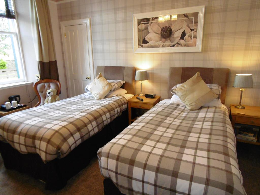 King Double or Twin Room Shower,1026316021:JPEG