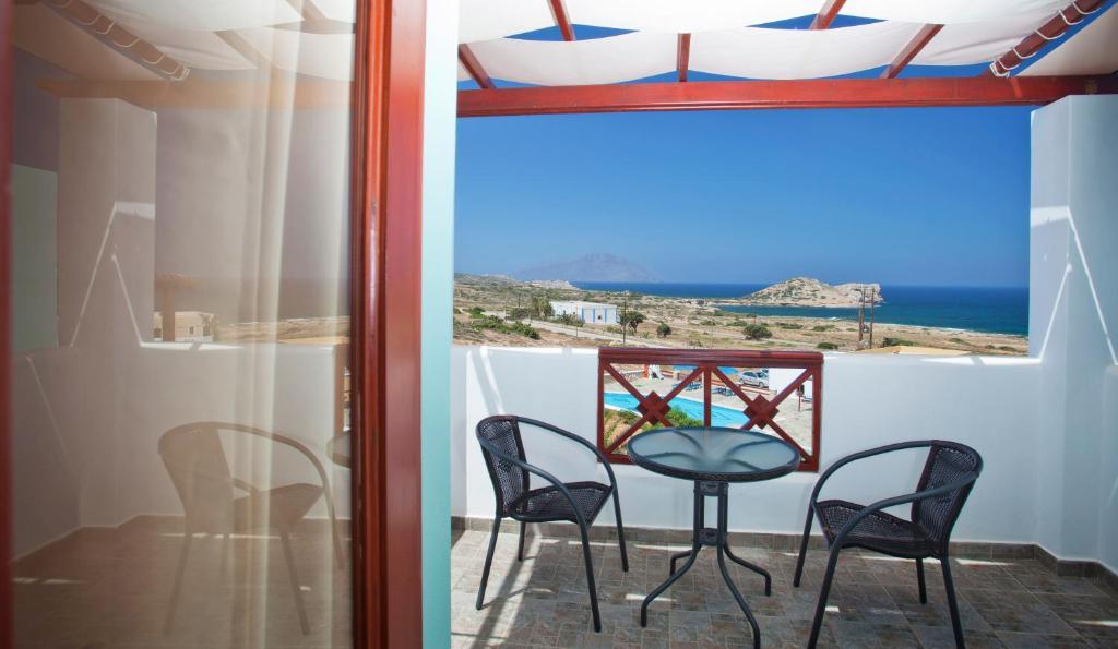 One-Bedroom Apartment Sea View