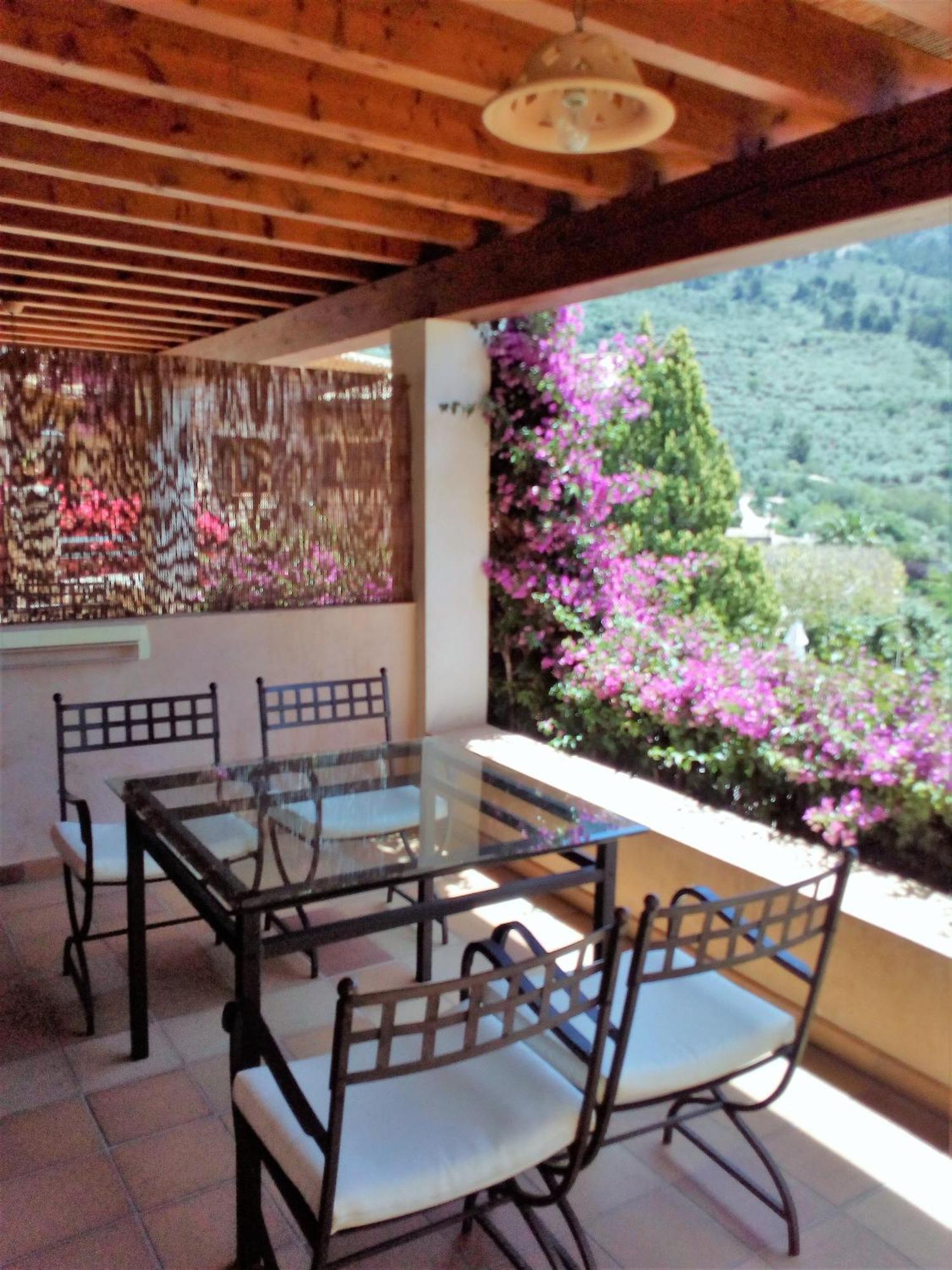 Apartment mit 2 Schlafzimmern und Terrasse (4 Erwachsene)