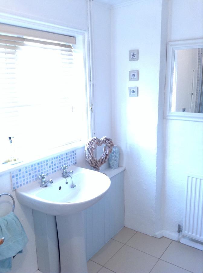 Double Room Private External Bathroom