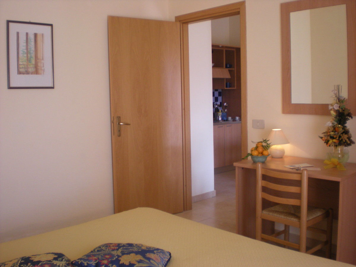 One-Bedroom Apartment with Terrace (3 Adults)