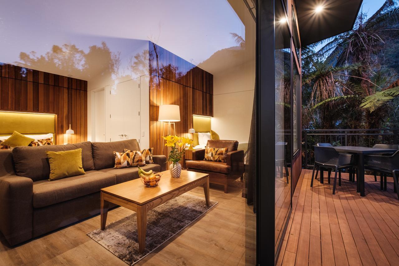 Deluxe Tree Lodge