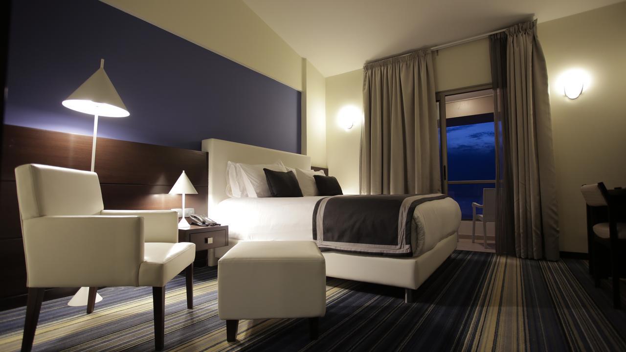 Suite Lit King-Size - Vue sur Mer