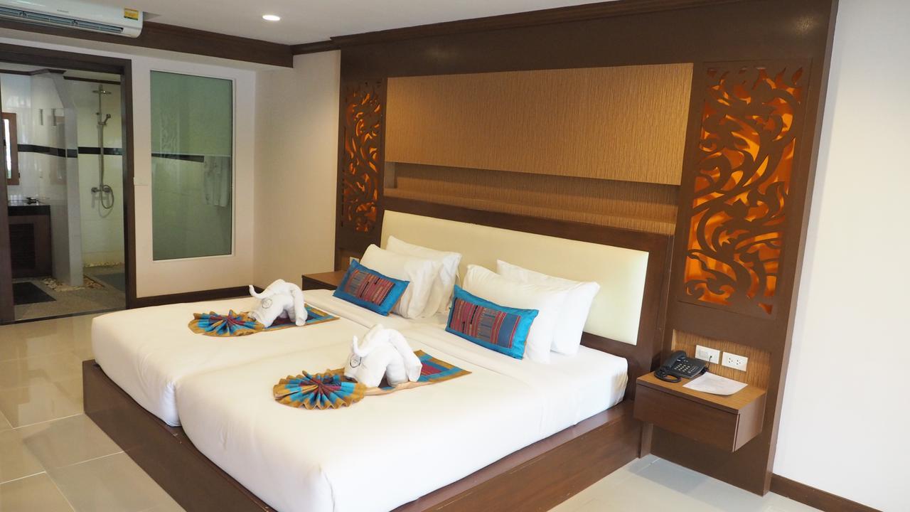 Deluxe Twin Room Pool View