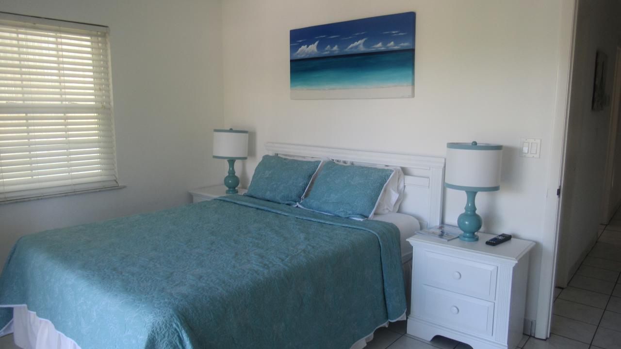 Deluxe Two-Bedroom Apartment