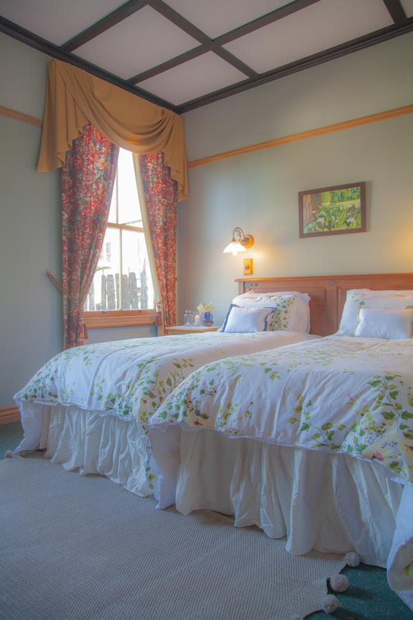 Twin Room Heritage Wing