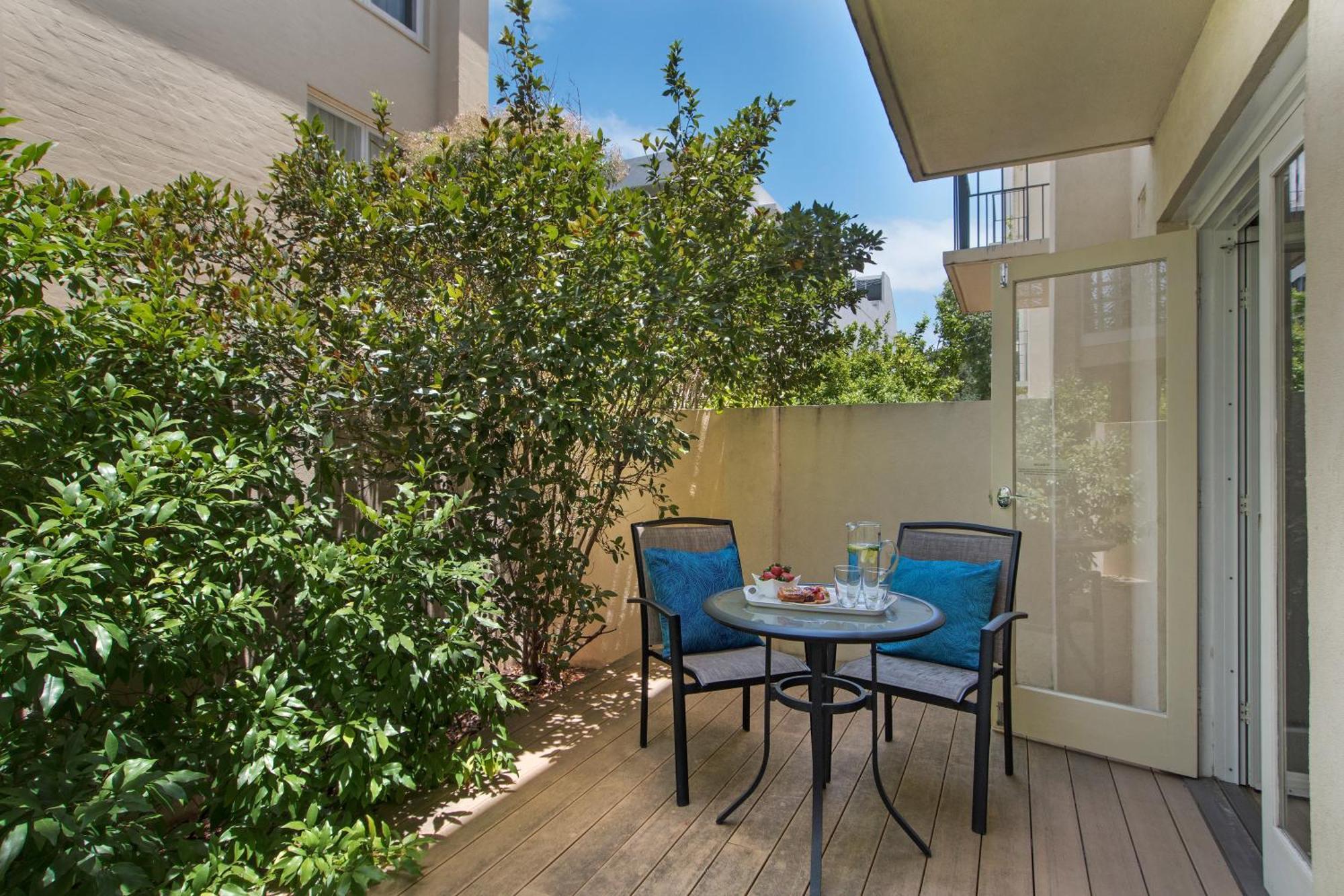 One-Bedroom Suite Courtyard