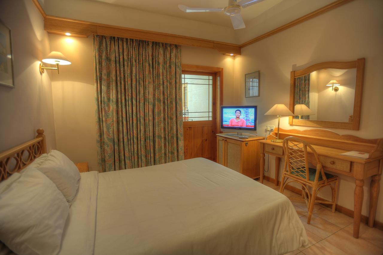 Double or Twin Room Courtyard View