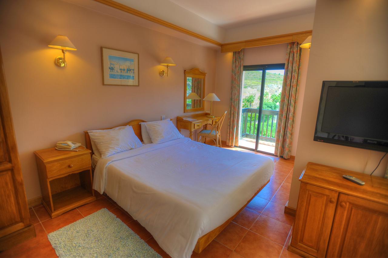 Double or Twin Room Valley View
