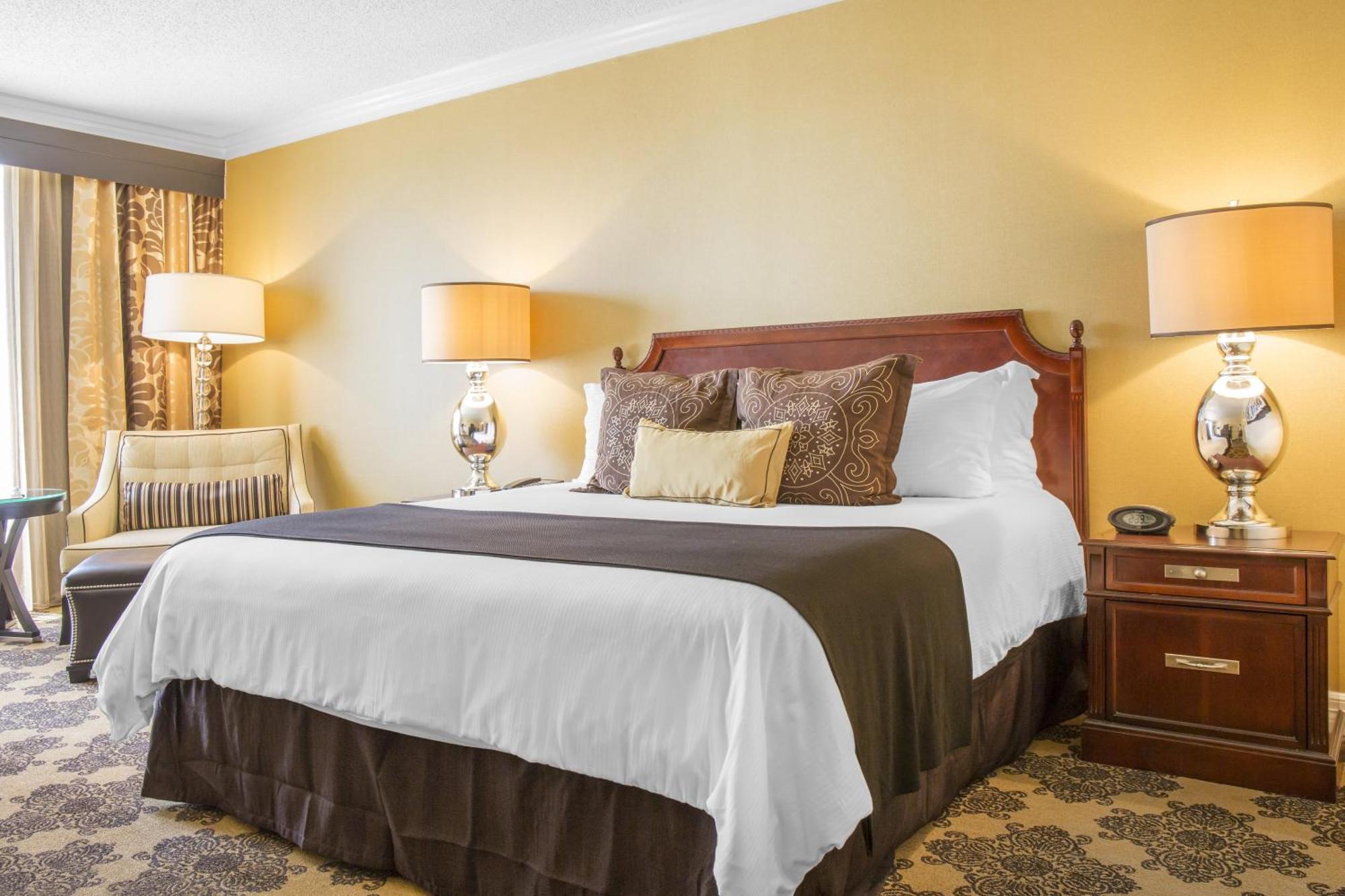 Deluxe Room -1 King Bed