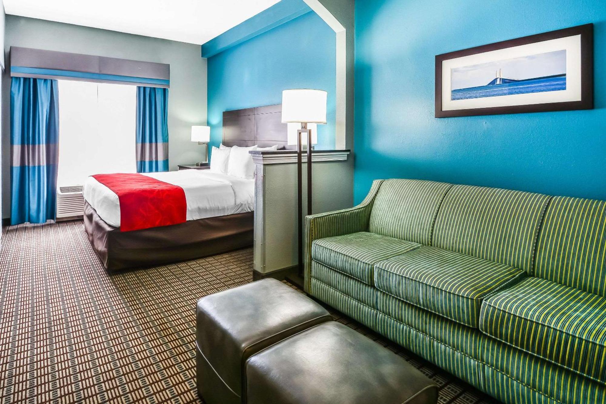King Suite - Disability Access/Non-Smoking