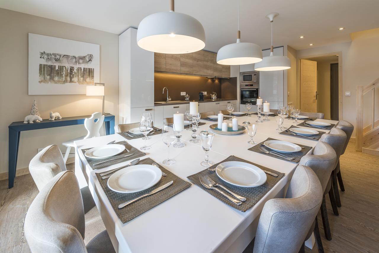 Five-Bedroom Apartment (10-12 Adults)