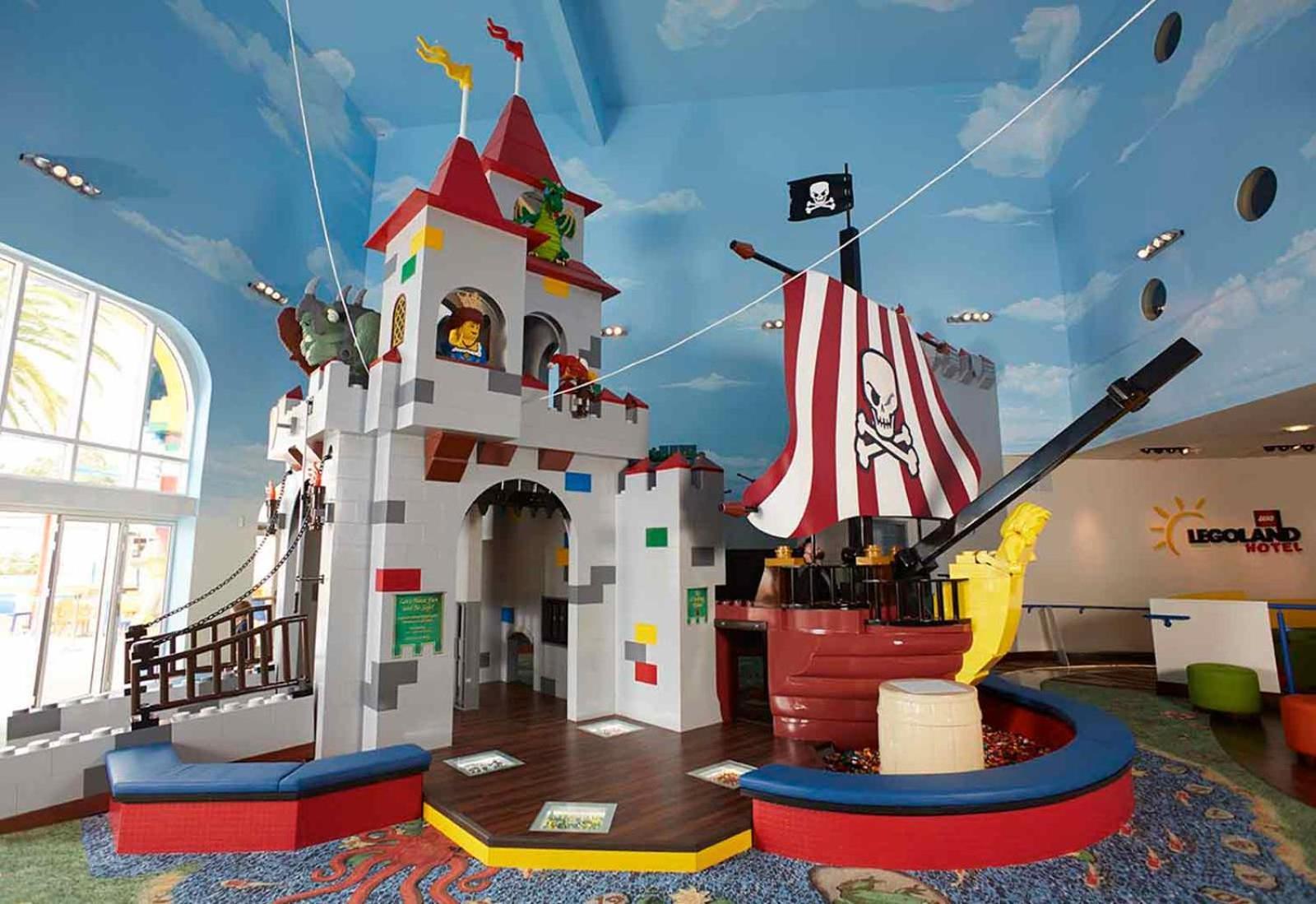 Habitación totalmente temática en el LEGOLAND Hotel - Aventura