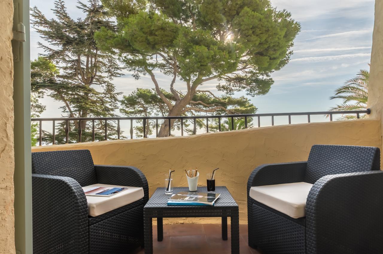 Deluxe Double Room with Terrace