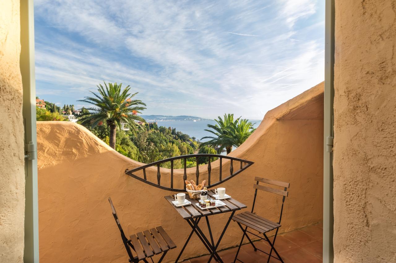 Classic Double Room with Balcony