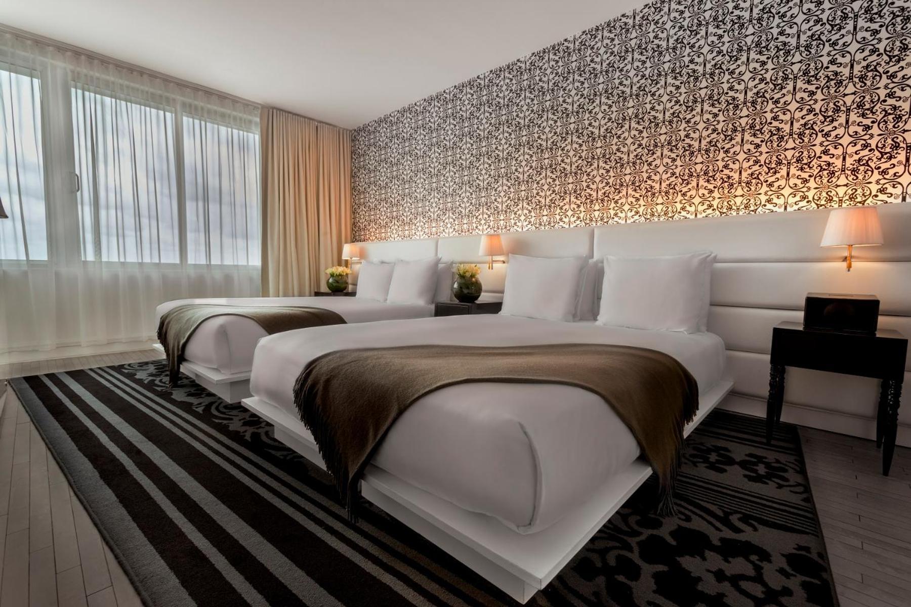 One Bedroom Double Bed City View Suite