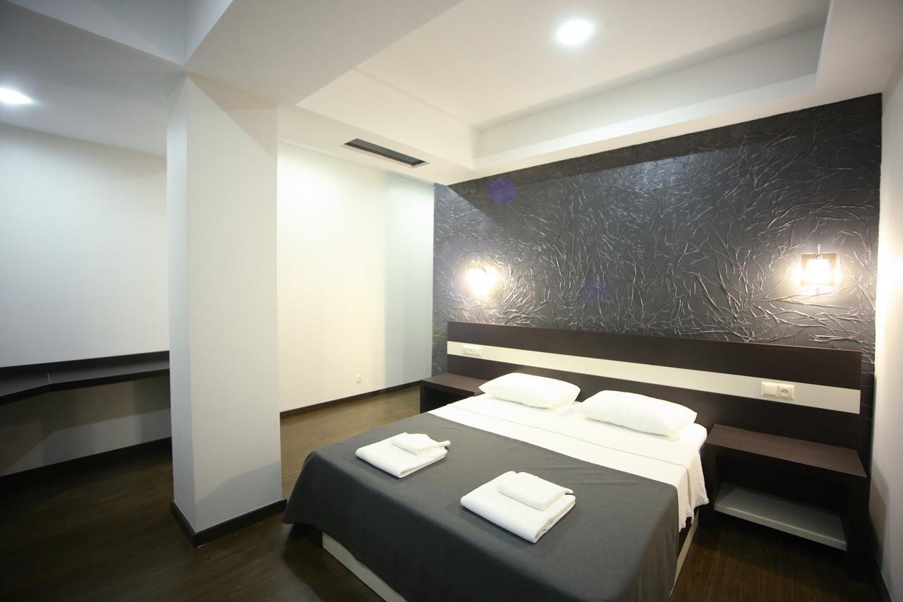 One-Bedroom Suite