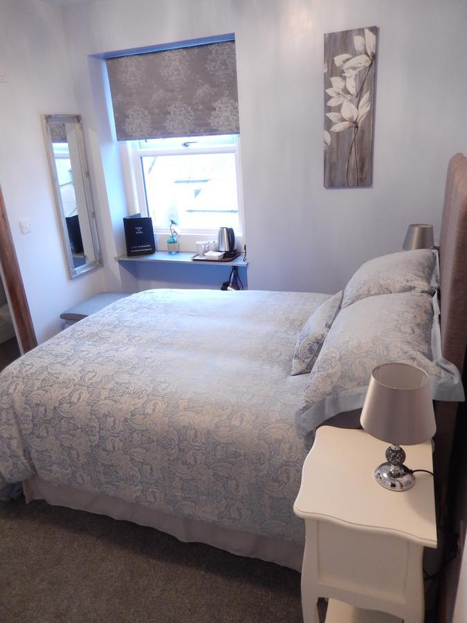 Double Room Private Bathroom 2nd Floor