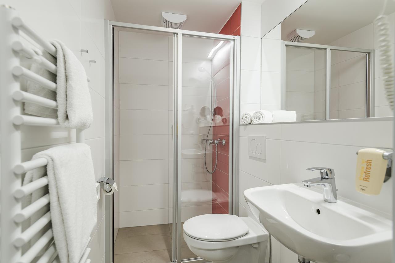 Superior Double Room,728684299:JPEG
