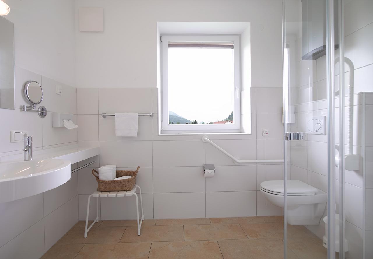 Apartment mit Balkon