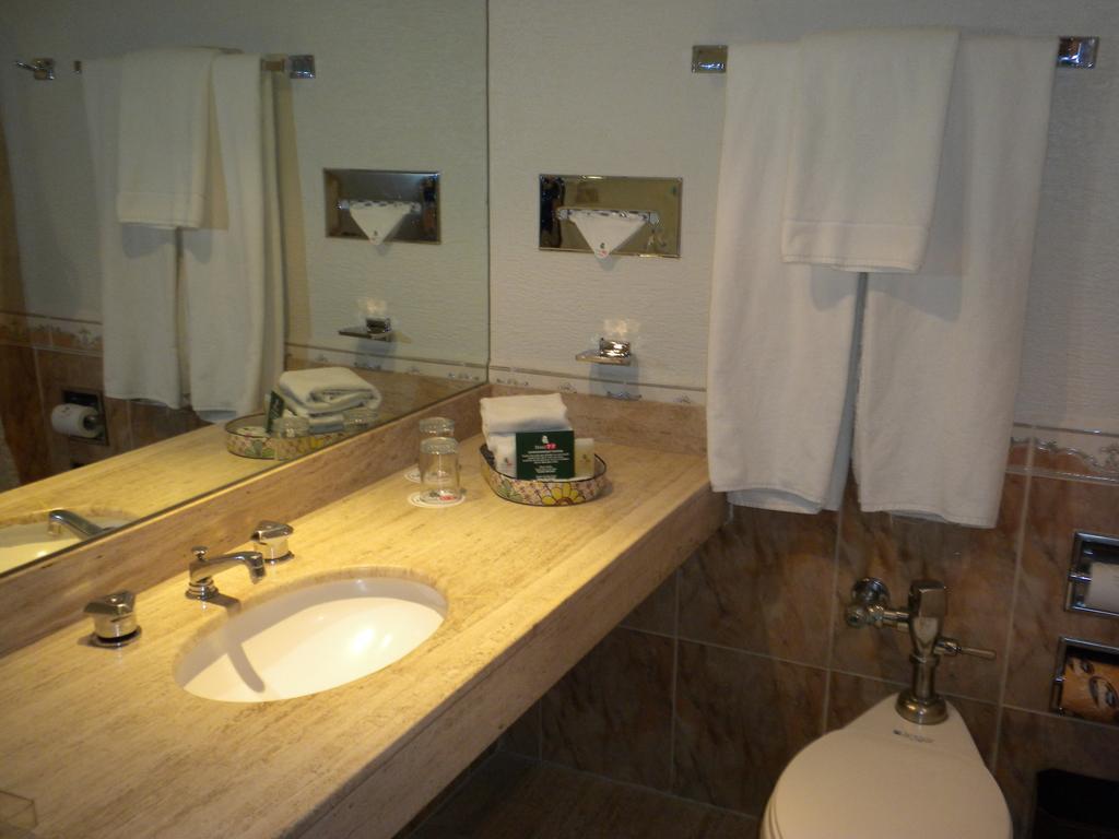 Standard King Room,91814171:JPEG