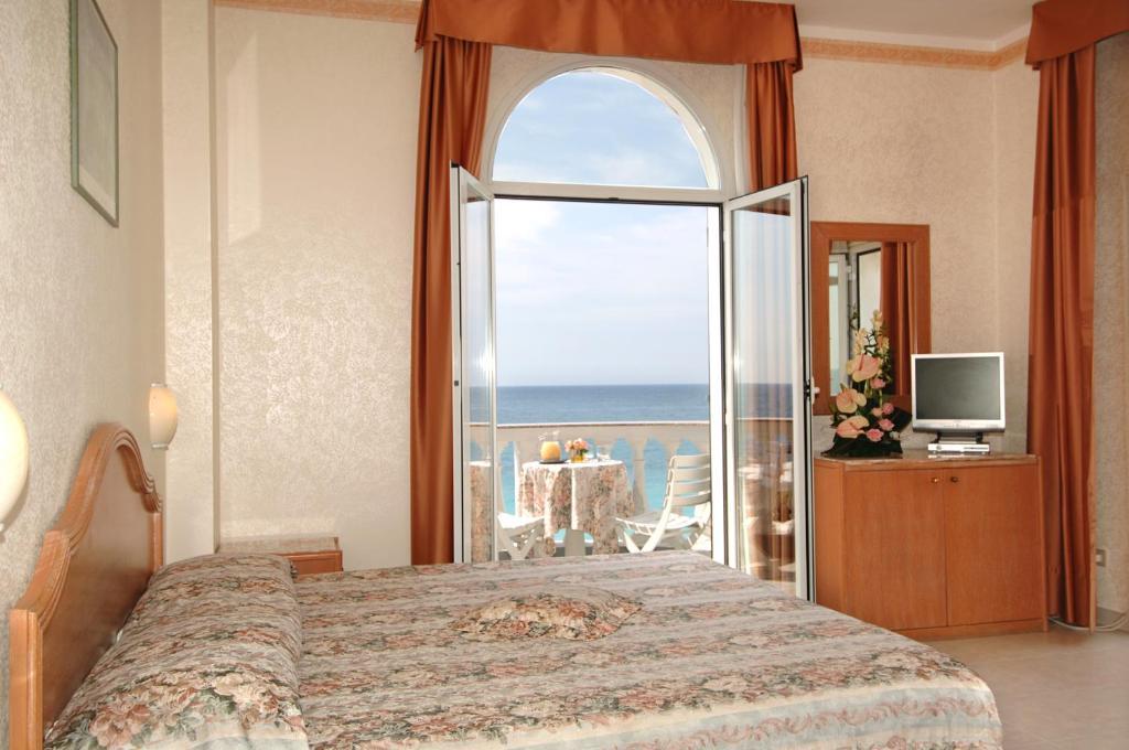 Chambre Double avec Balcon - Vue sur Mer
