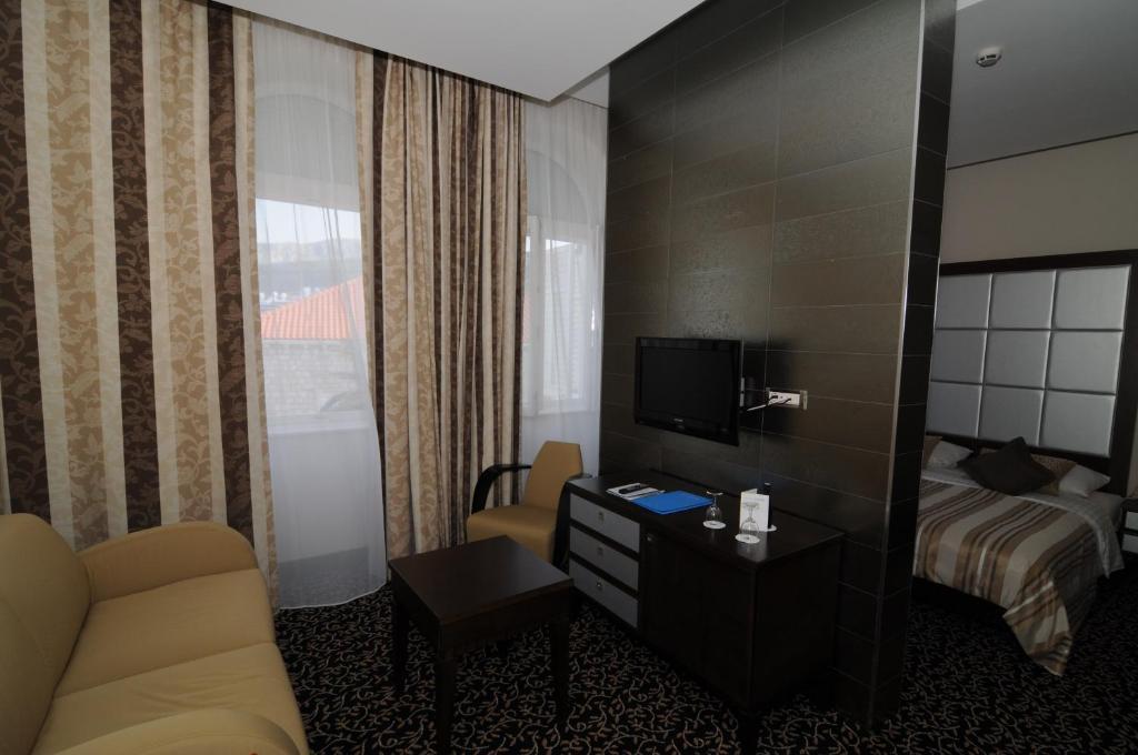 Junior Suite mit Blick auf den Yachthafen
