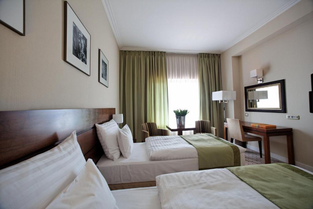 Standard Double or Twin Room,644819952:JPEG