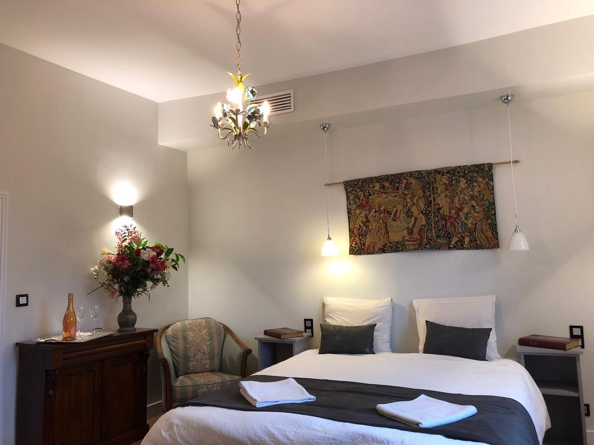 Chambre Double ou Lits Jumeaux - Vue sur Jardin